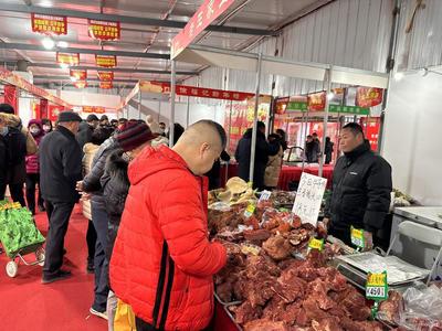 西安首屆名特優(yōu)菜籃子展銷會開幕 農(nóng)副產(chǎn)品豐富市民餐桌